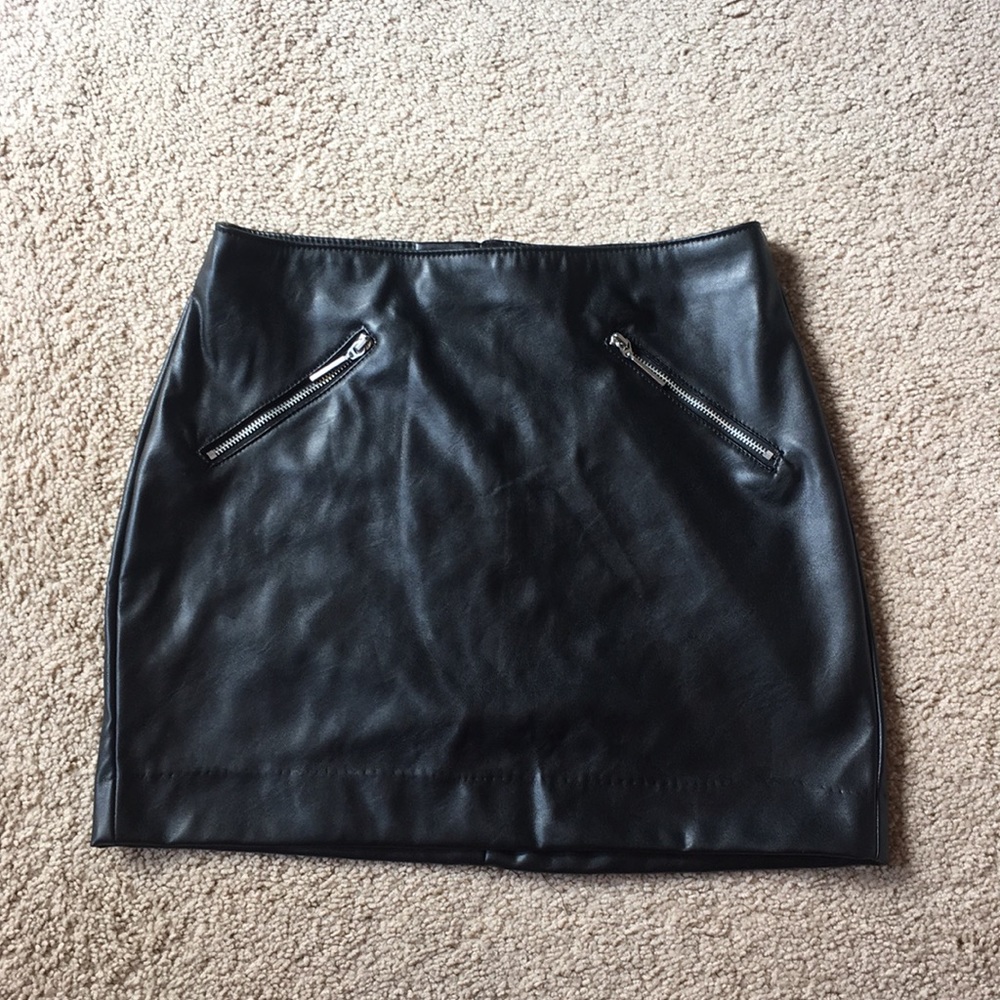 H&M leather mini skirt